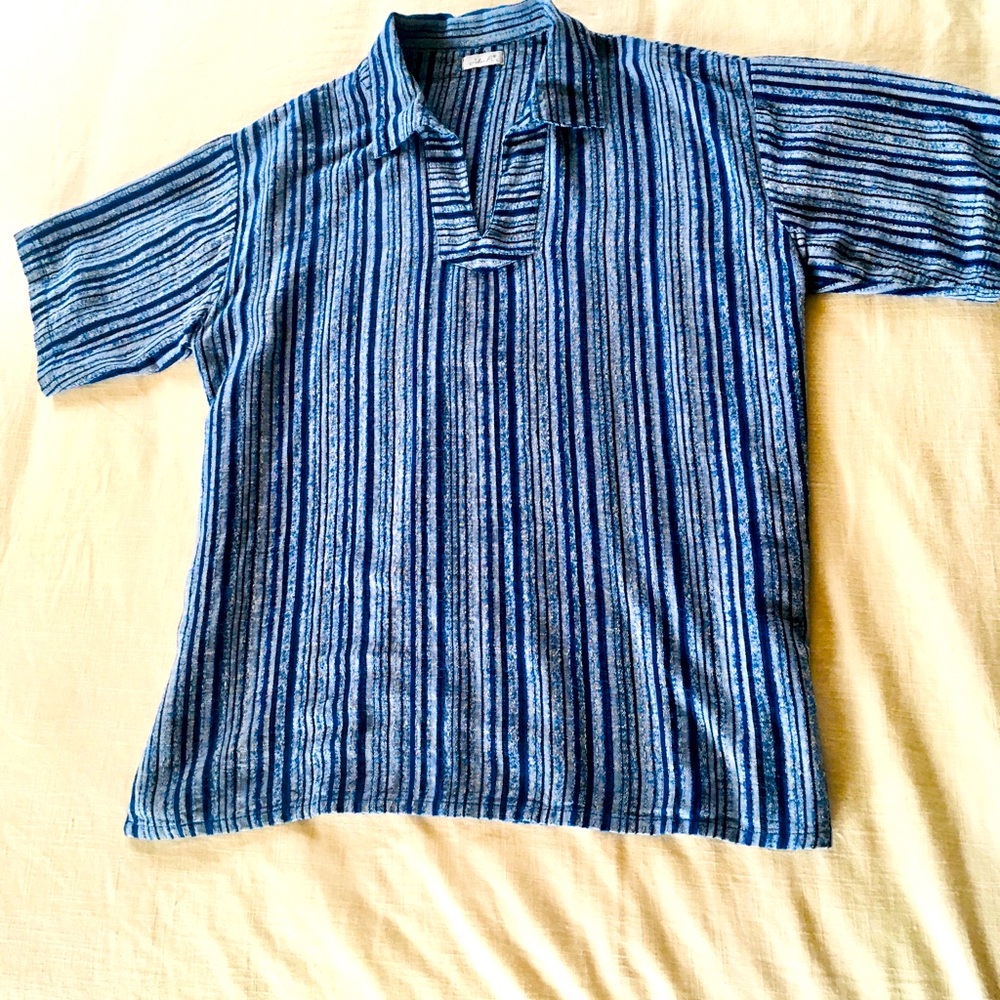 Men’s tunic, size Large